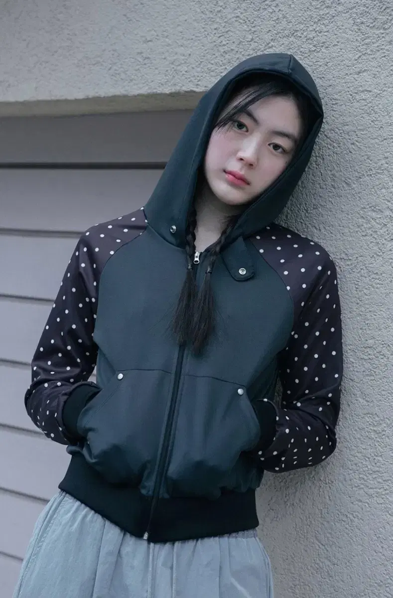 오헤시오 도트 집업 dot two tone zip-up charcoal